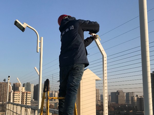 你知道怎么樣才能讓監控壽命更長嗎？當然是靠監控系統維保了！