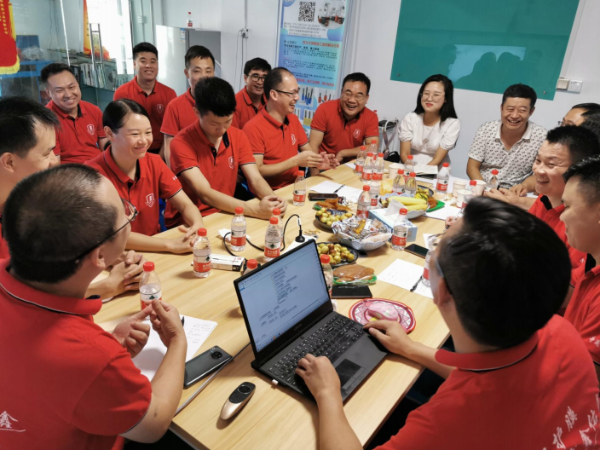 陜西鑫安安防參加牛商爭霸賽業(yè)績沖刺會議:乘風(fēng)破浪，勇往直前